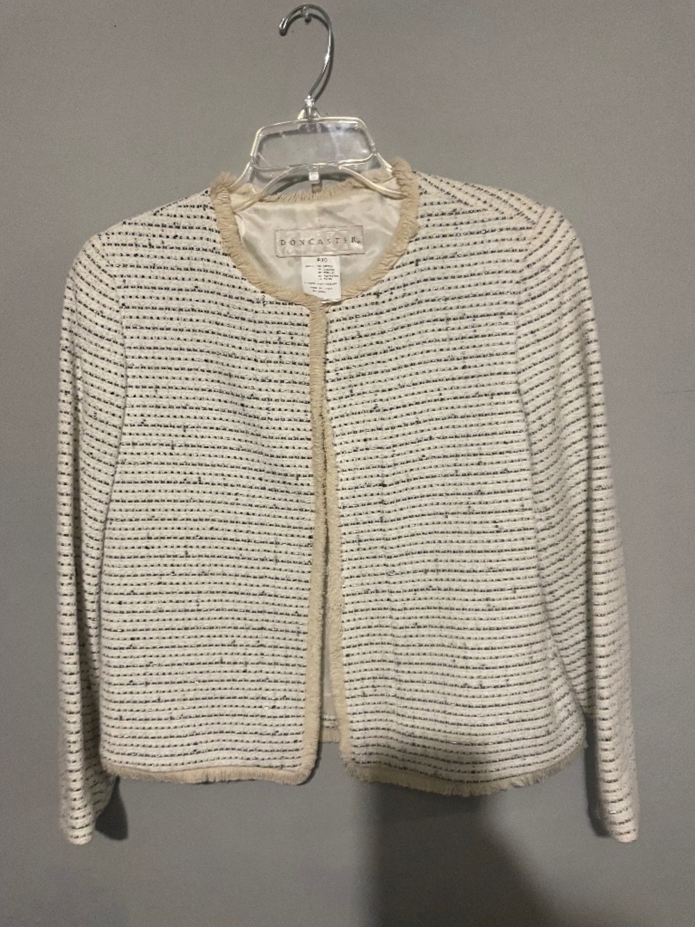 Doncaster petite 10 women’s zip up suit jacket and tan and cream